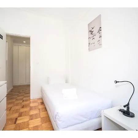 Houze_4 Bedroom Near Jardim Zoologico Lägenhet